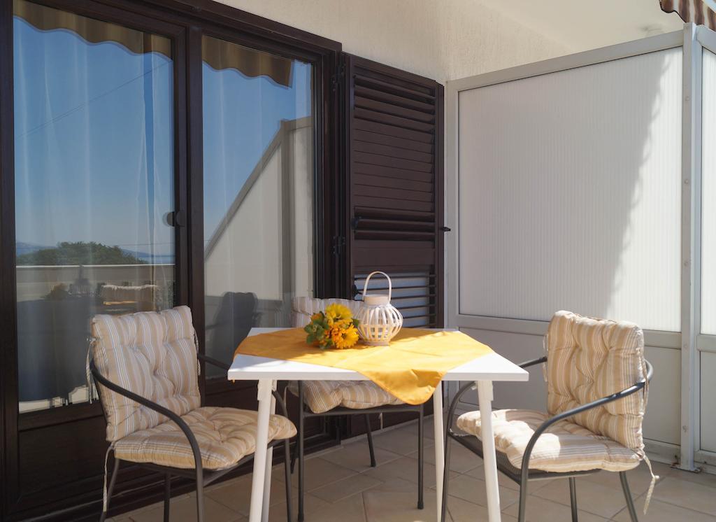 Apartments Lina Novi Vinodolski Δωμάτιο φωτογραφία