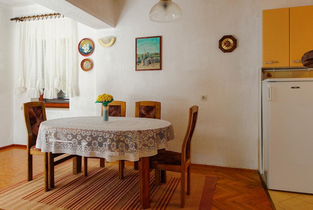 Apartments Lina Novi Vinodolski Δωμάτιο φωτογραφία